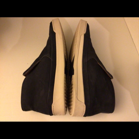 John Varvasto men’s blue suede slip on shoes - Picture 4 of 7